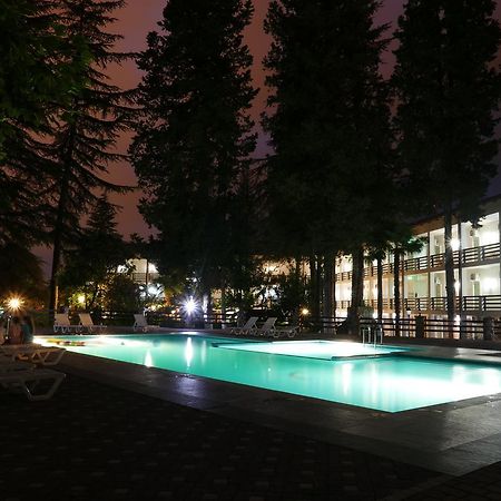 Heliopark Gora Bagrata Hotel Sukhumi Exterior foto