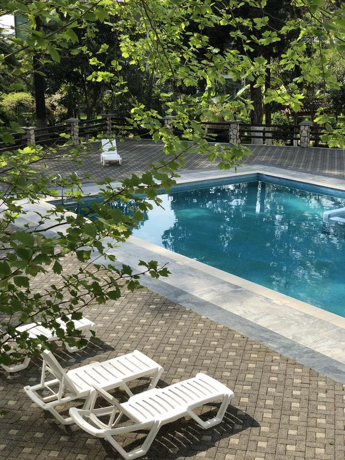 Heliopark Gora Bagrata Hotel Sukhumi Exterior foto