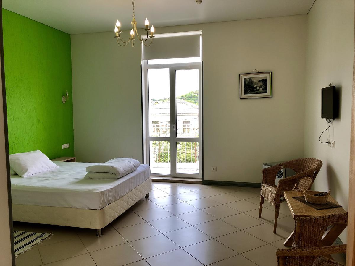 Heliopark Gora Bagrata Hotel Sukhumi Exterior foto